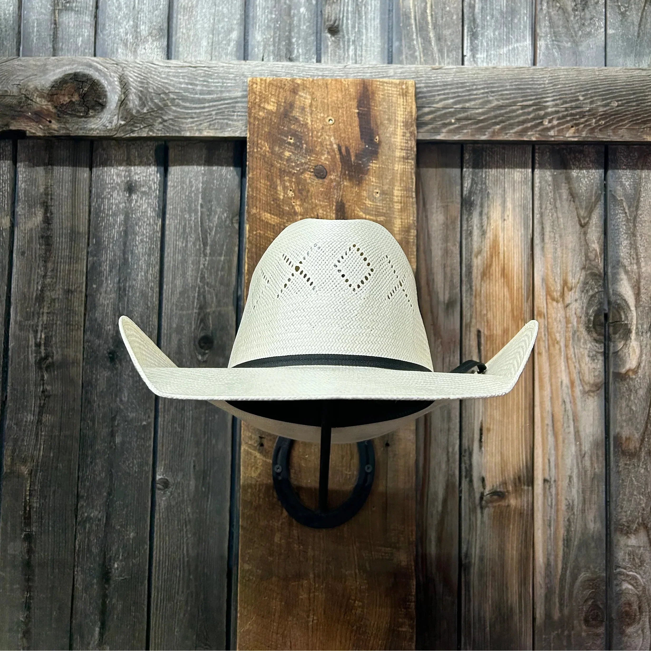 Twister Diamond X 4" Brim